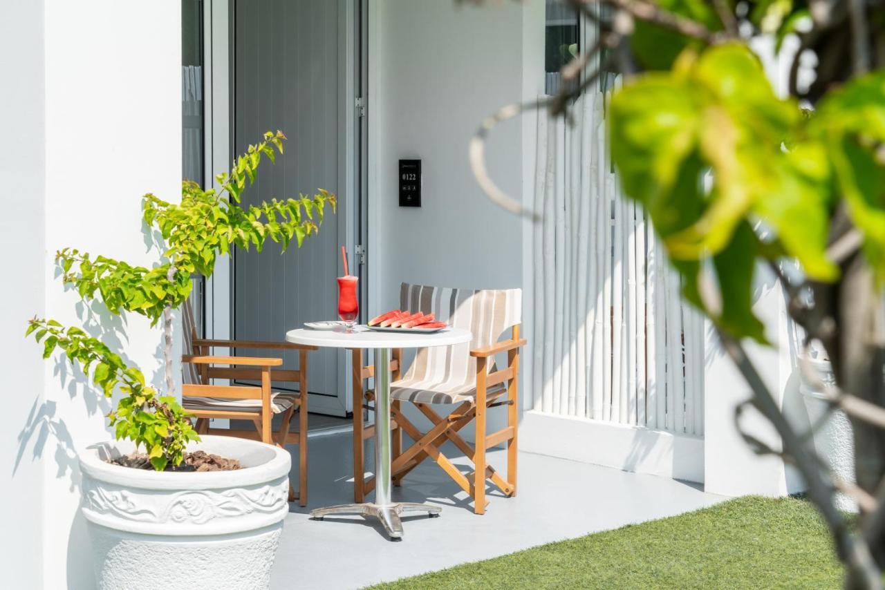 Blue Harbour Boutique Aparthotel Ayia Napa Bagian luar foto