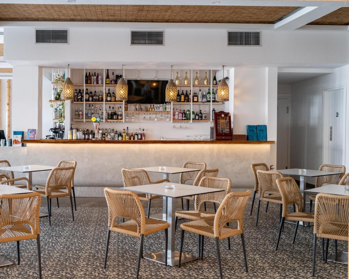 Blue Harbour Boutique Aparthotel Ayia Napa Bagian luar foto
