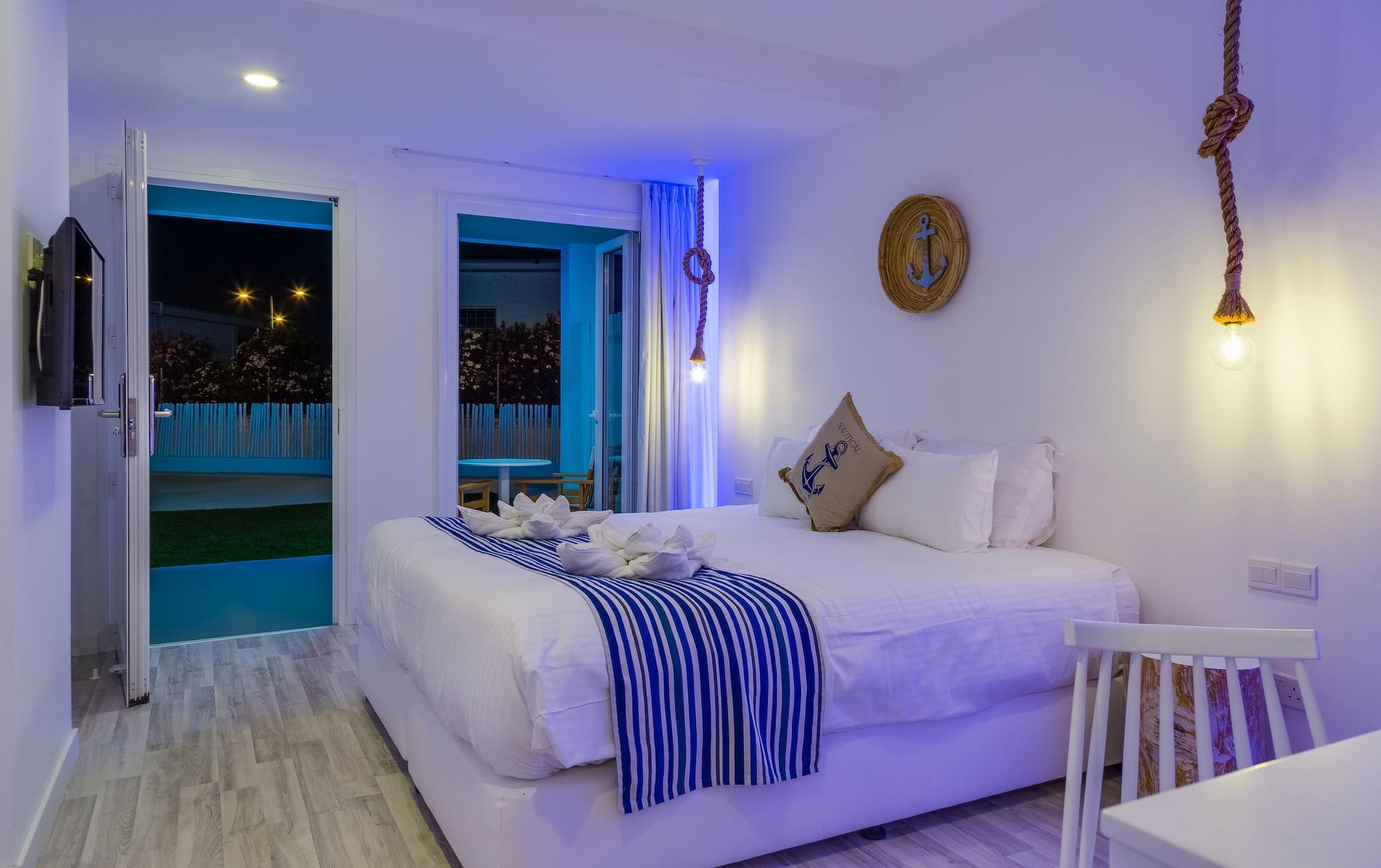 Blue Harbour Boutique Aparthotel Ayia Napa Bagian luar foto