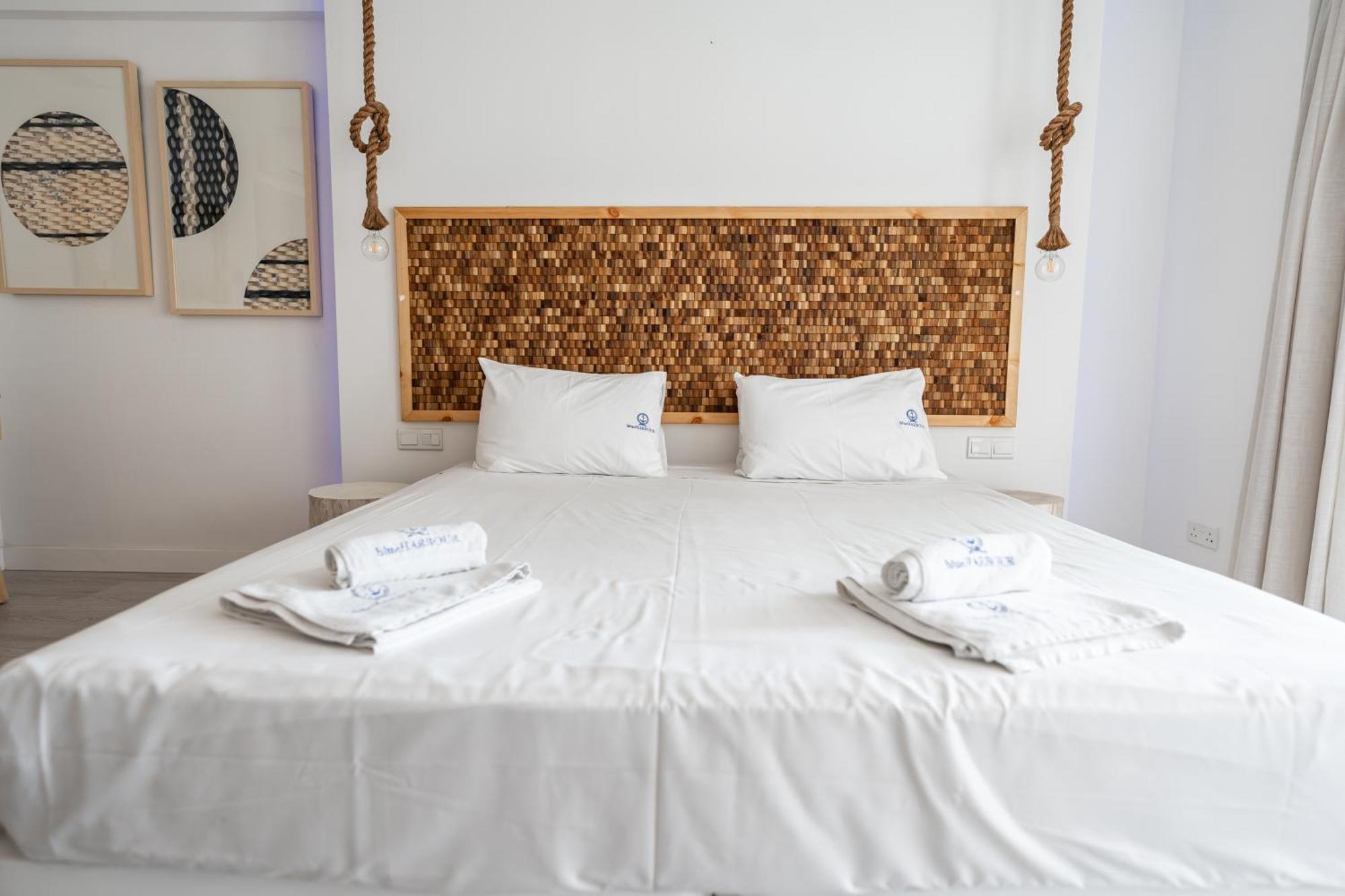 Blue Harbour Boutique Aparthotel Ayia Napa Bagian luar foto