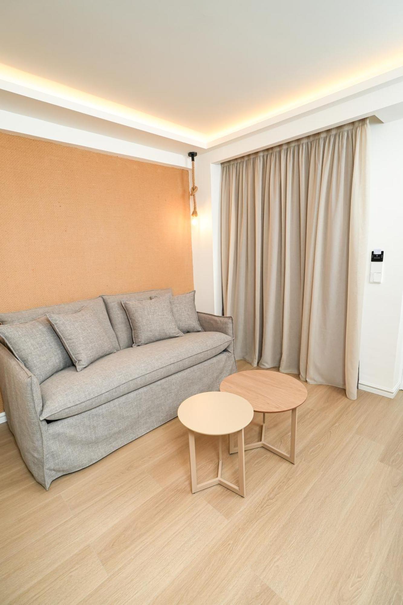 Blue Harbour Boutique Aparthotel Ayia Napa Bagian luar foto